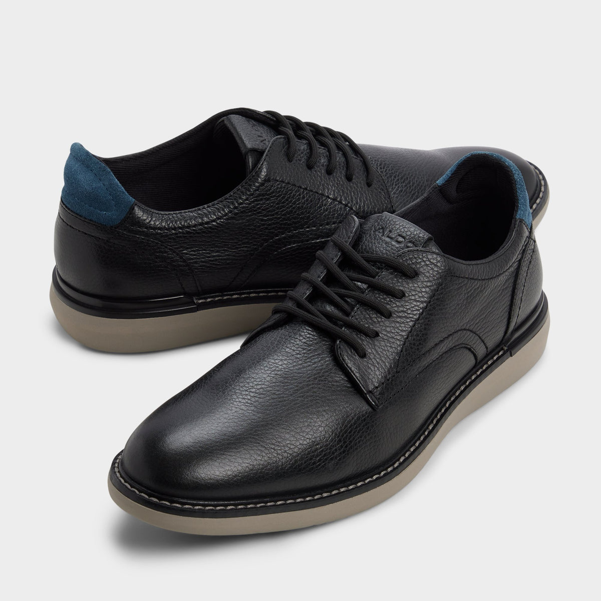 Highlighted view of a pair of Black Rakersgrip Oxford shoes