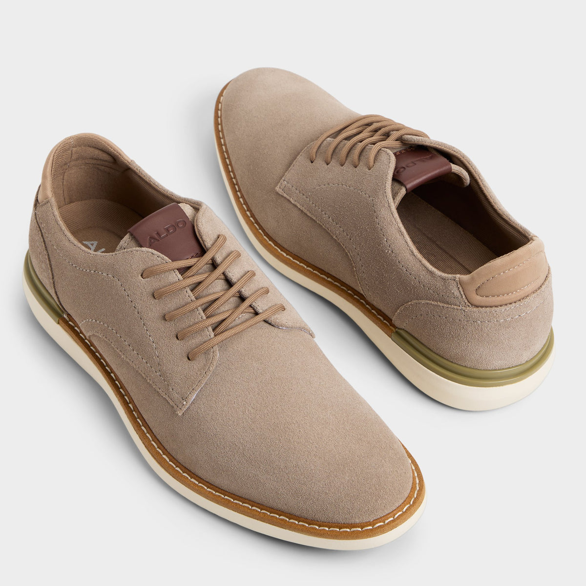 Highlighted view of a pair of Dark Beige Rakersgrip Oxford shoes