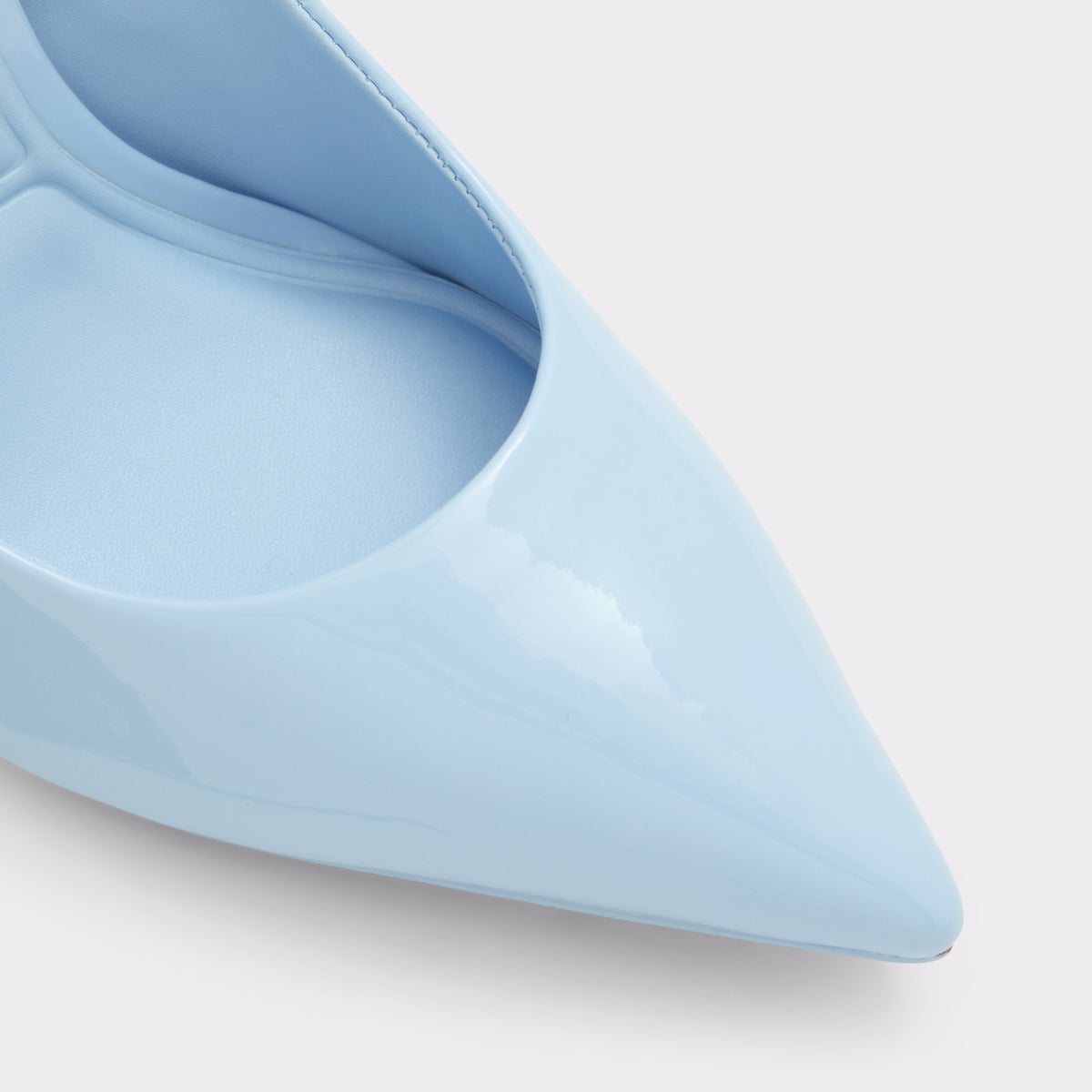 Close-up of the Blue Stessy2.0 Pump