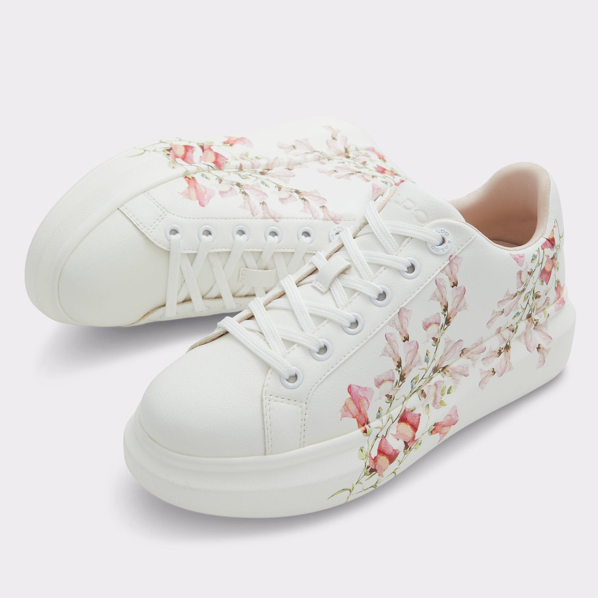 Highlighted view of a pair of Other white Peono Low top sneakers