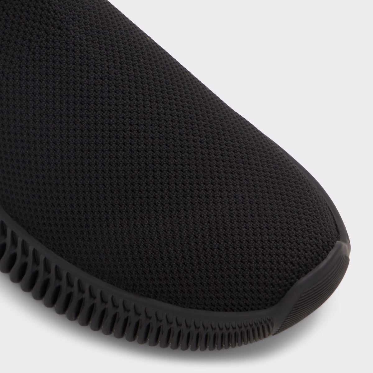 Close-up of the Black Gilgana High top sneaker