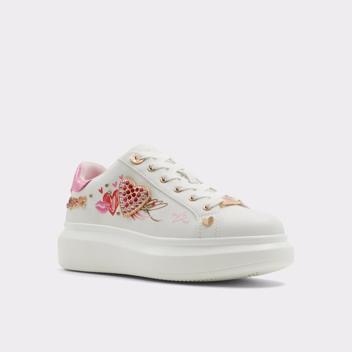 Angle de trois quarts de la face avant de Rose Heartstep Sneaker bas