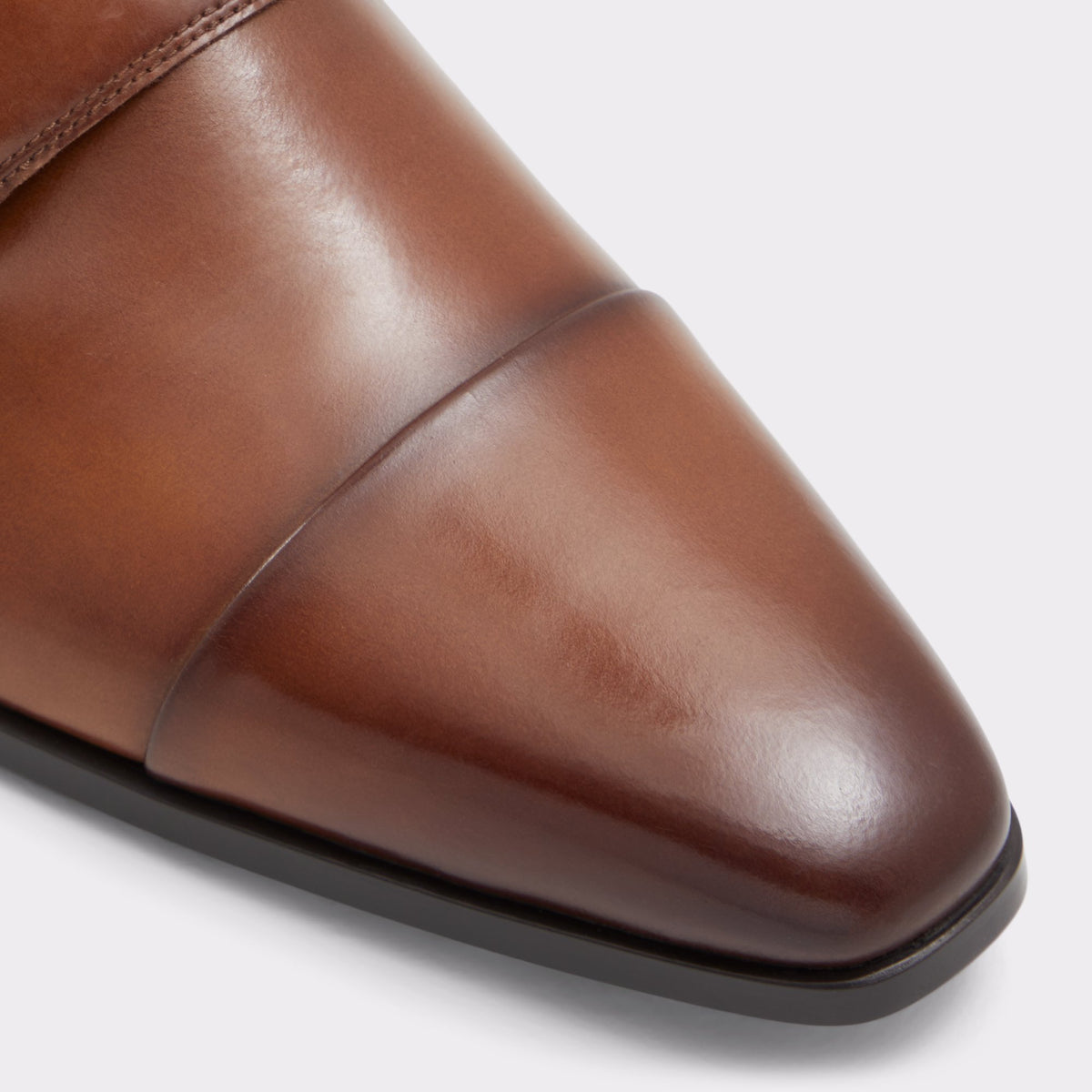 Close-up of the Cognac Windward Monkstrap