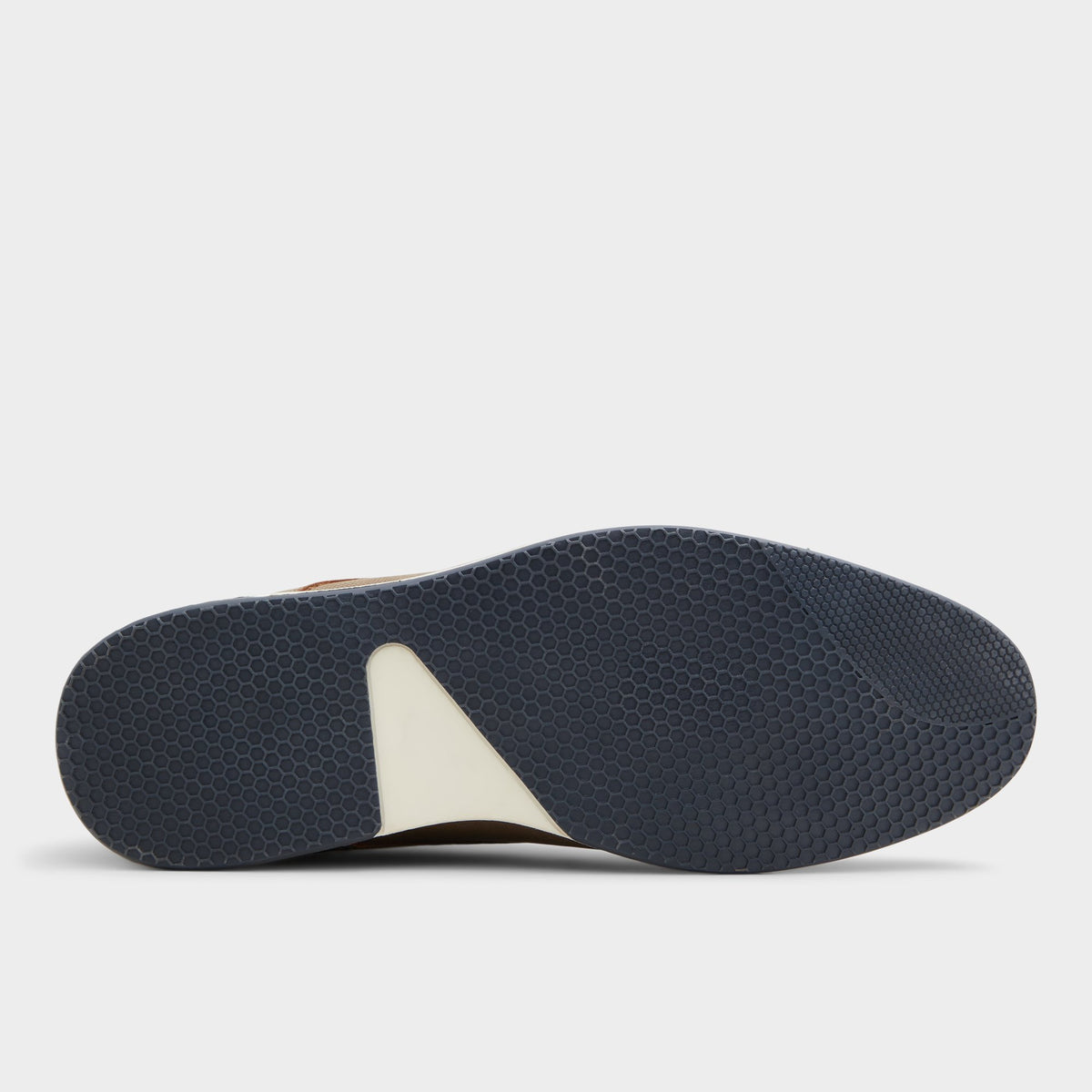 Vue de la semelle de Autre Beige Karson Oxford shoe