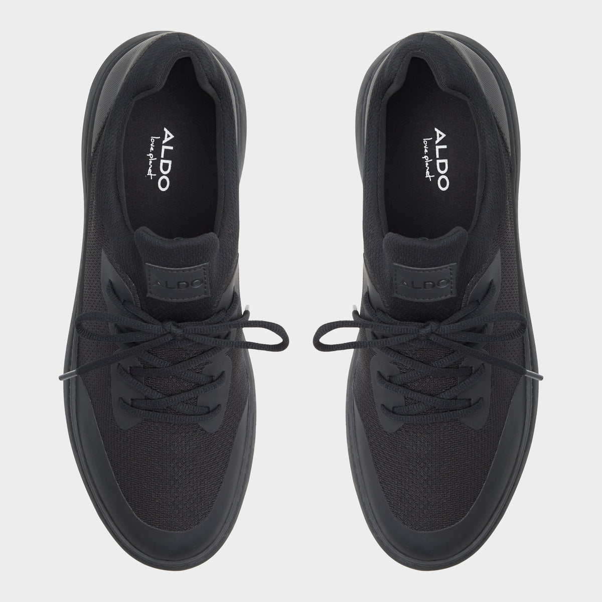 Top-down view of the Black/Black Lewiston Low top sneaker