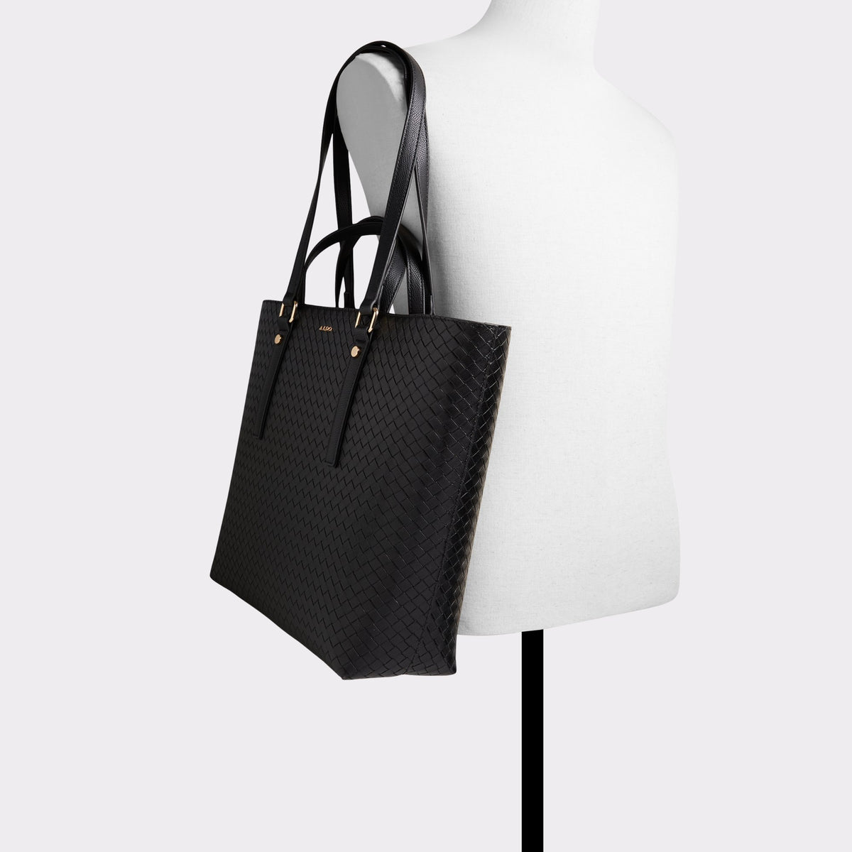 Product media for Mialia