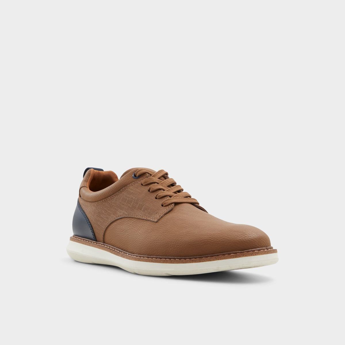 Three-quarter angle of Cognac Preth Oxford shoe's front side
