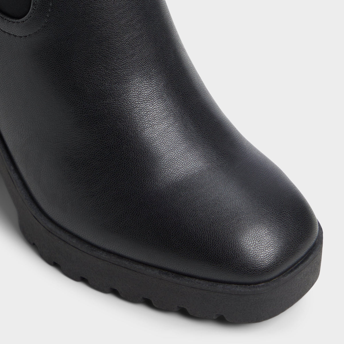 Close-up of the Black Marrgo