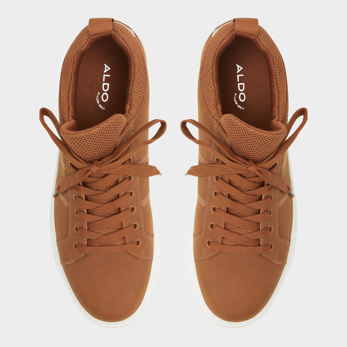 Top-down view of the Cognac Prasien Low top sneaker