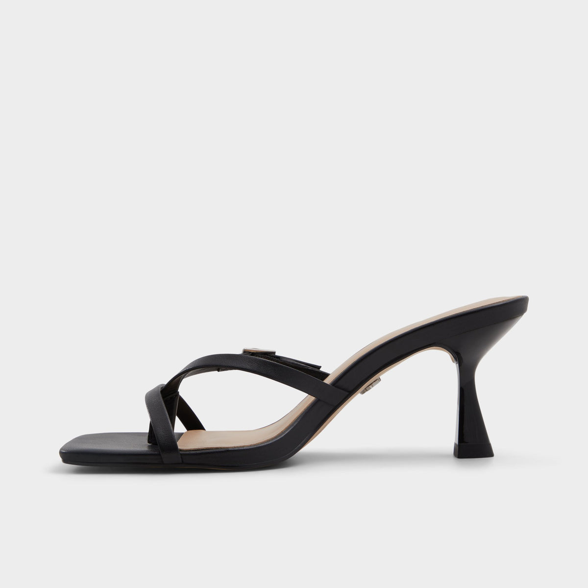 Side view of Black Gannever Heeled flip flop