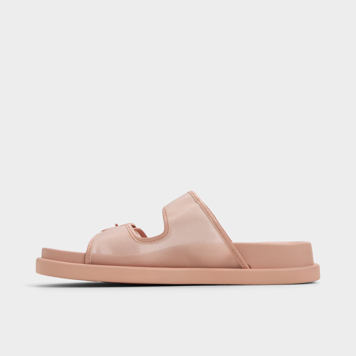 Vue latérale de Rose Clair Devanassi