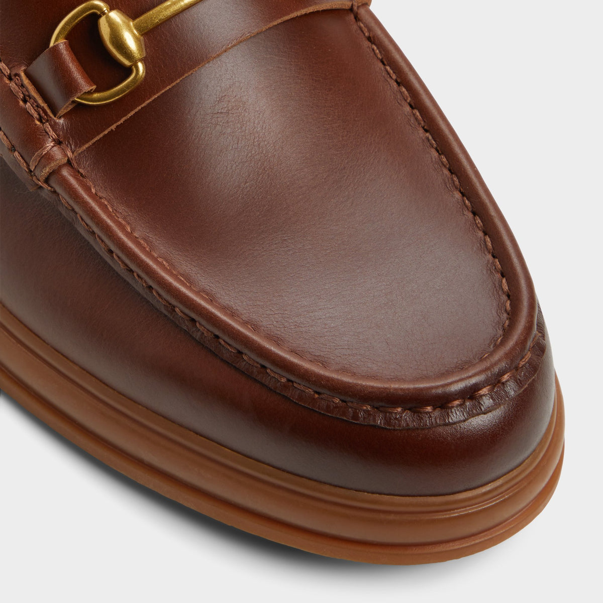 Close-up of the Cognac Guerro Loafer