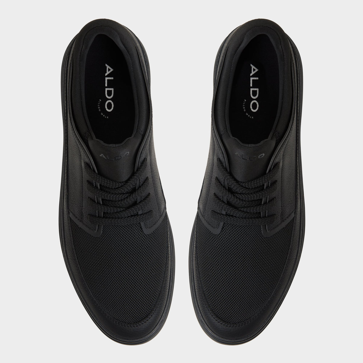 Vue de dessus de la Noir Kurtis Low top sneaker
