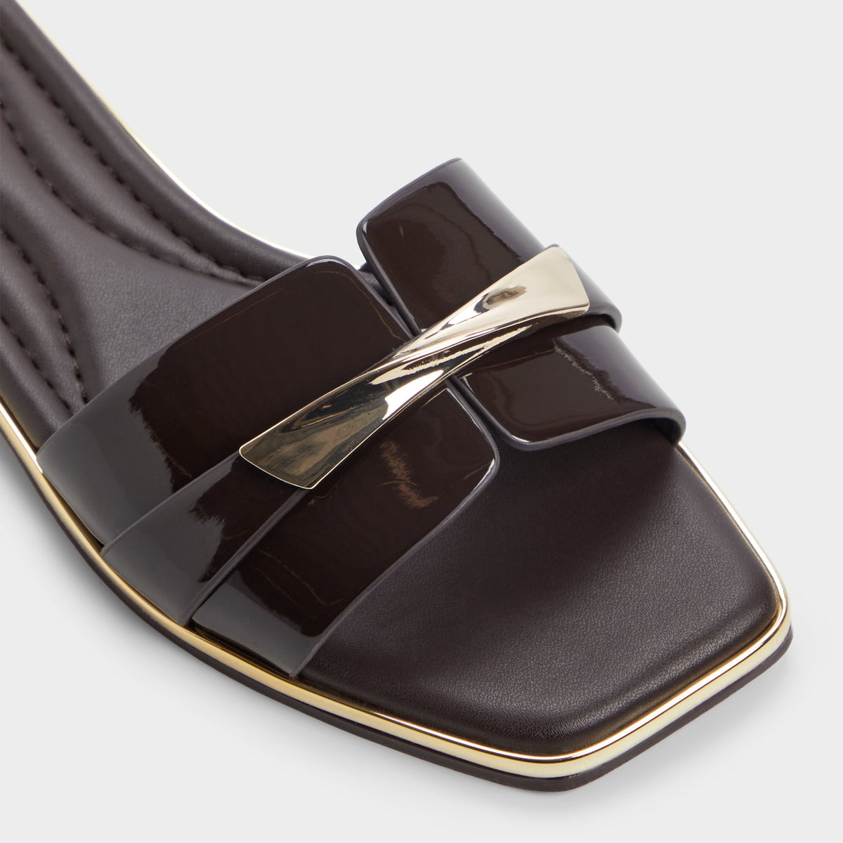Close-up of the Medium brown Darlina Slide sandal