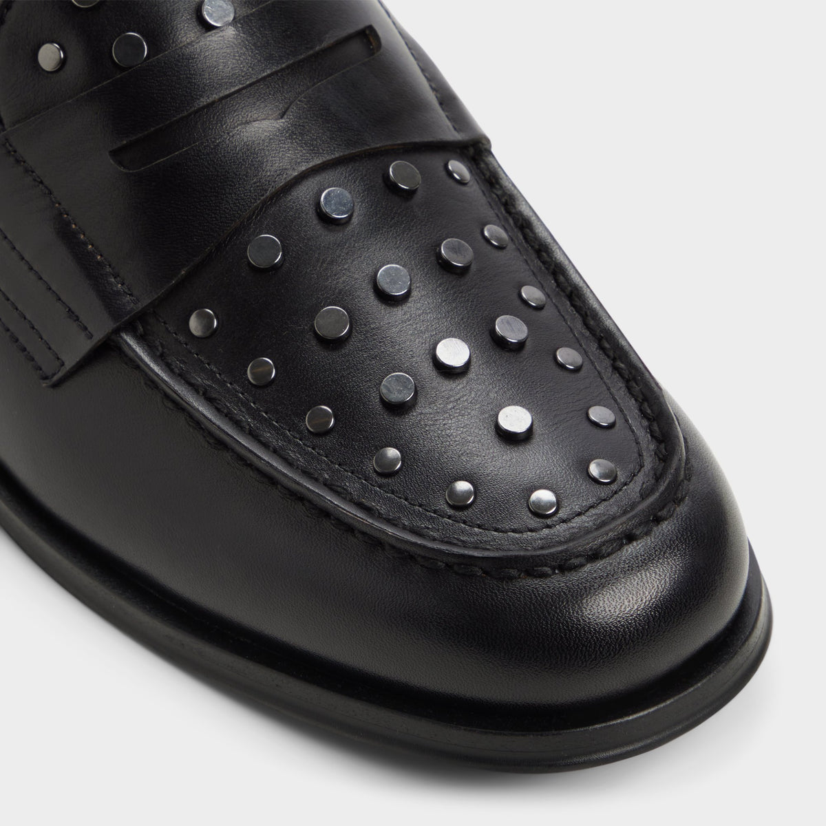 Close-up of the Black/silver multi Keifer Loafer