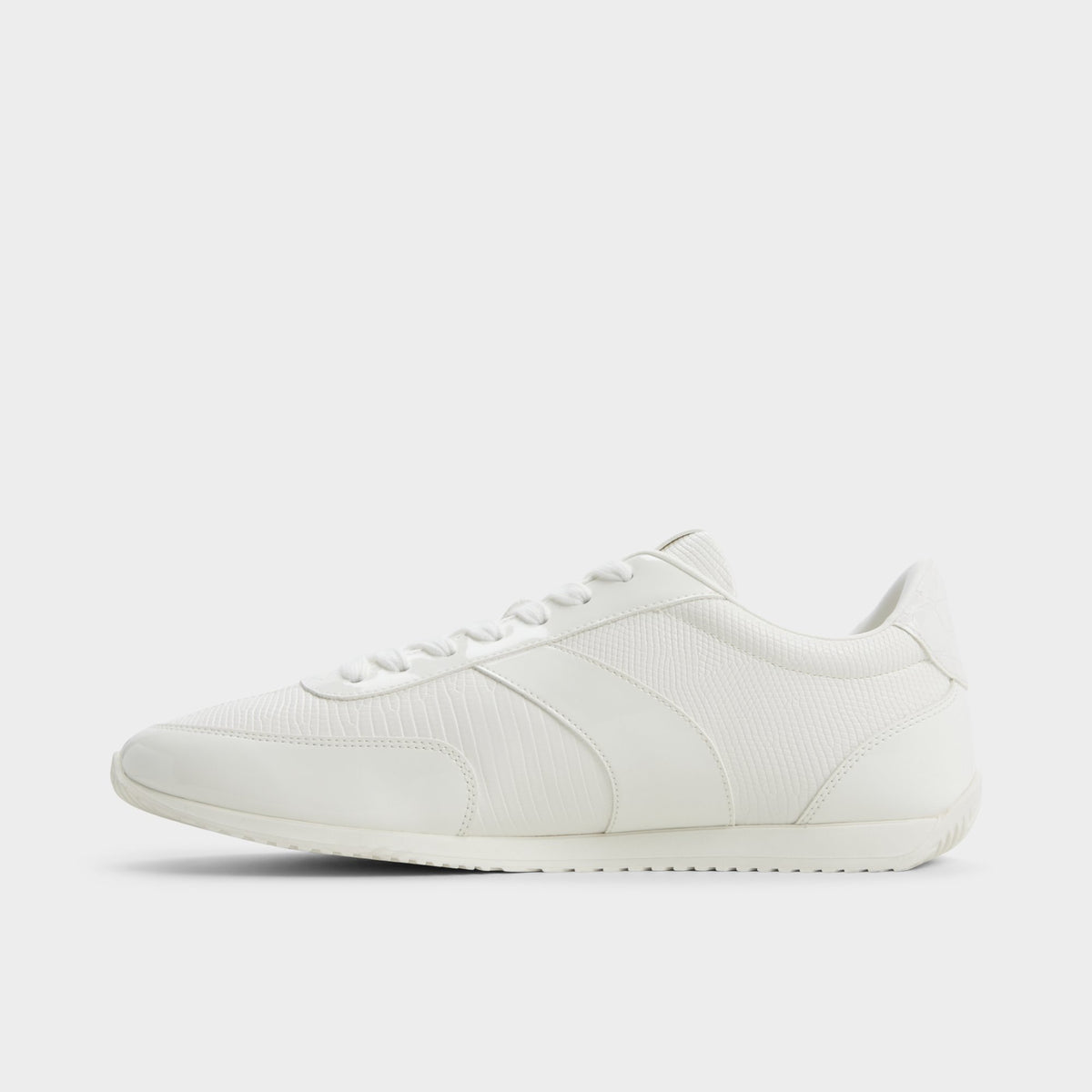 Side view of White combo Nathaniel Low top sneaker