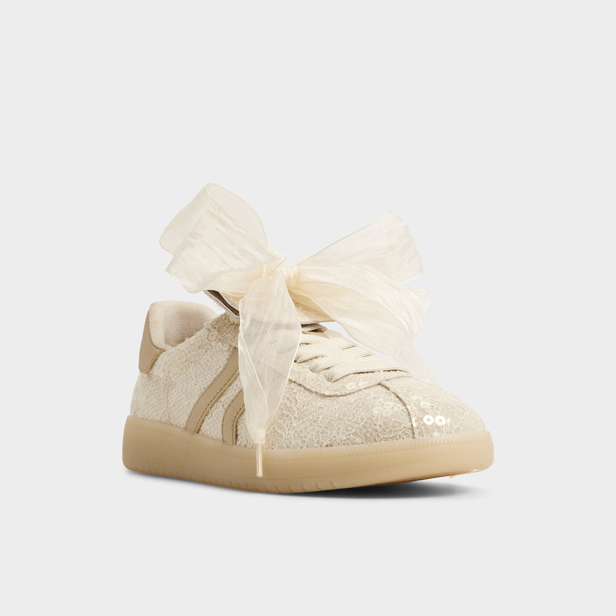 Three-quarter angle of Other white Itsneaker Sneaker's front side