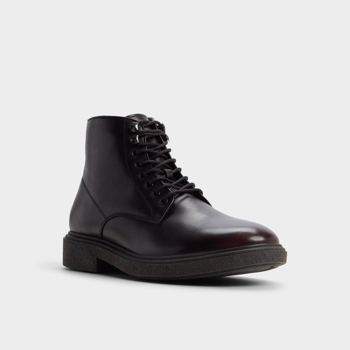 Three-quarter angle of Bordo Waltonn Lace-up boot's front side