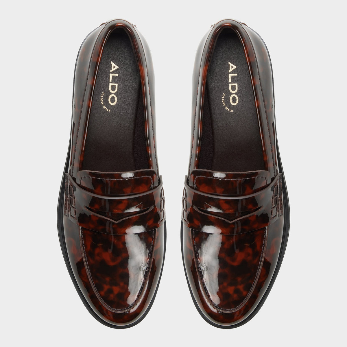 Top-down view of the Open brown Lededanten Loafer