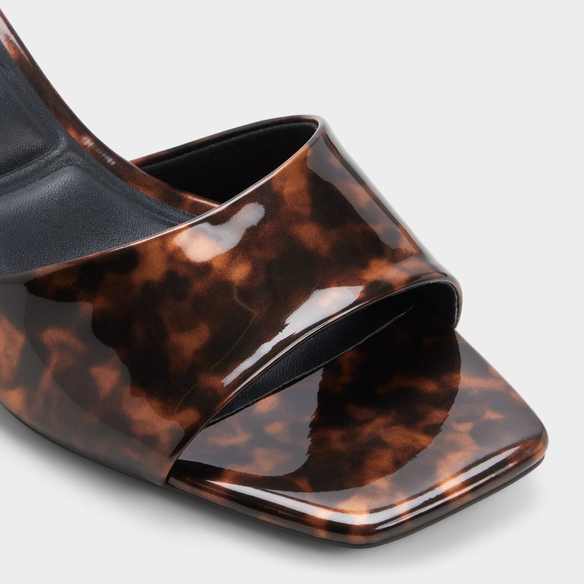 Close-up of the Open brown Walilith Heeled mule