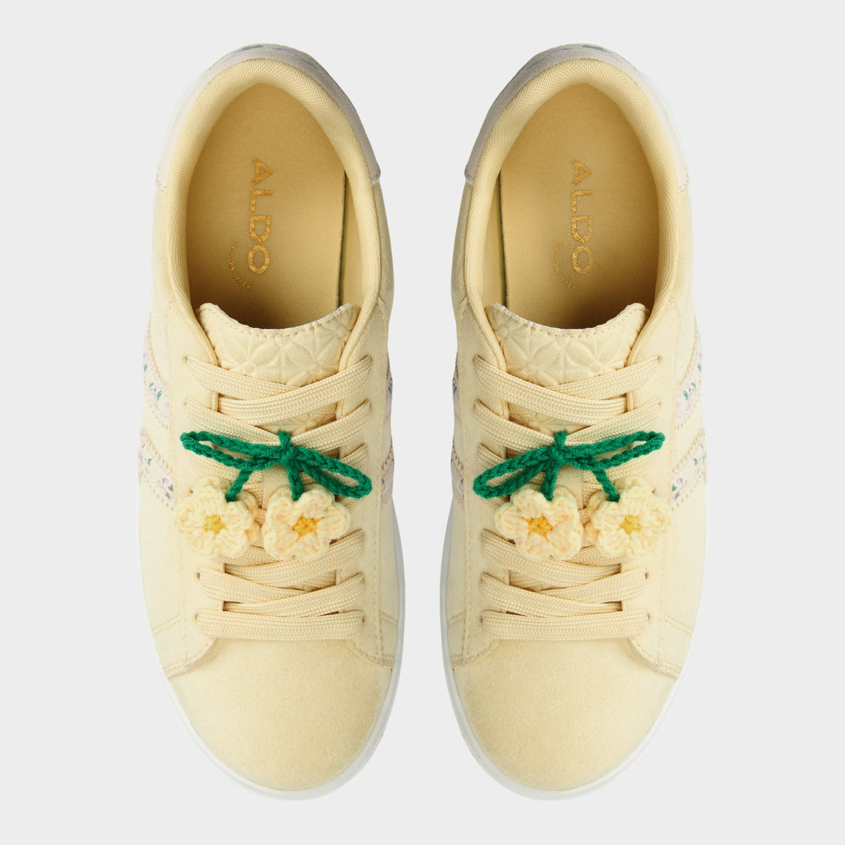 Vue de dessus de la Jaune clair Paotlan Sneaker
