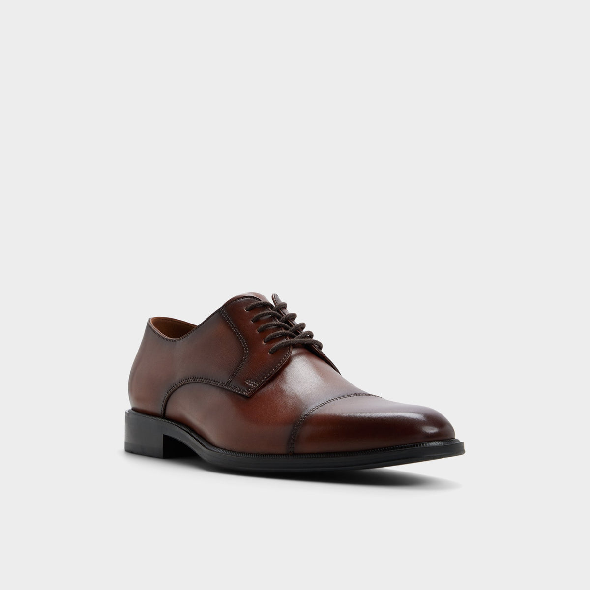 Three-quarter angle of Cognac Davante Oxford shoe's front side
