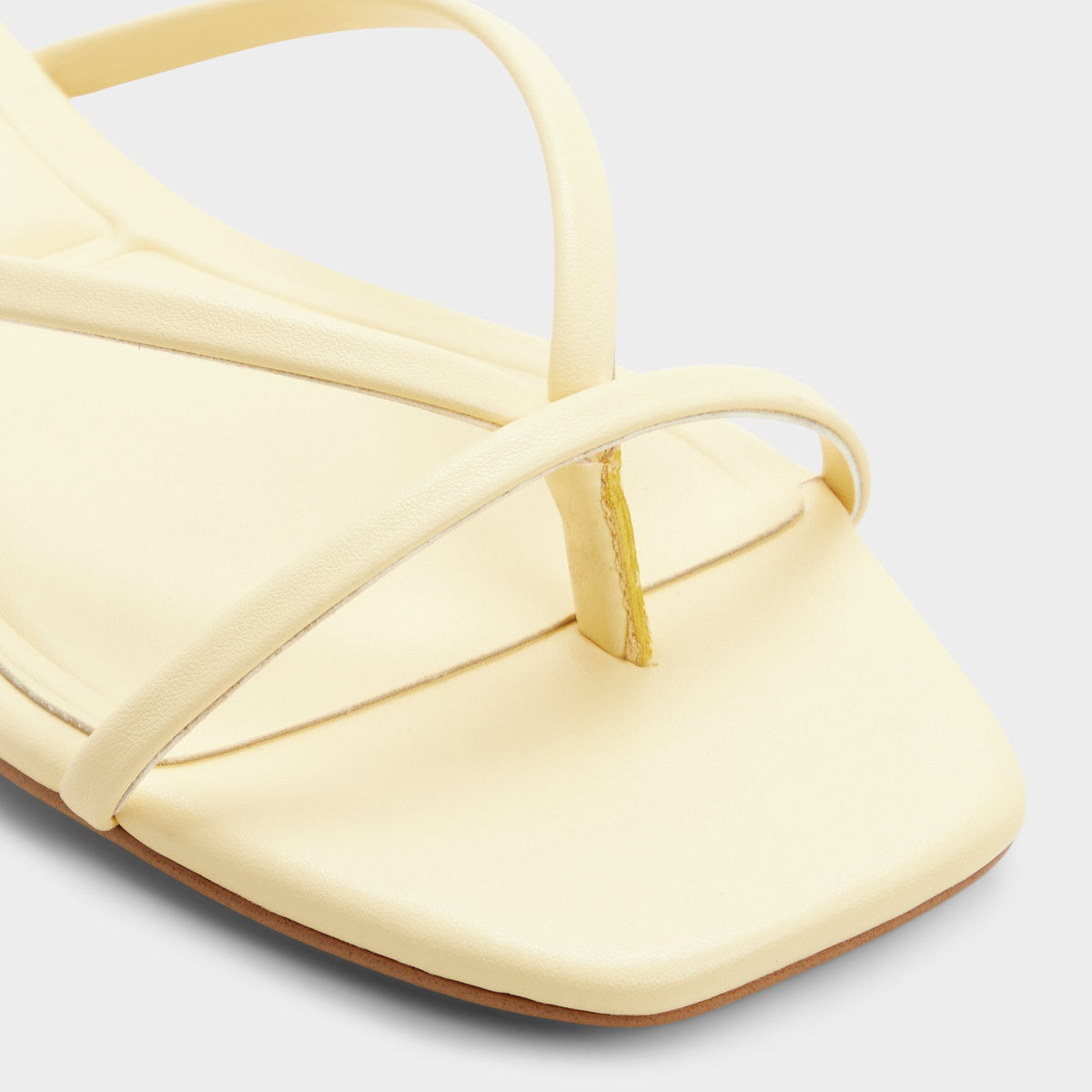Close-up of the Light yellow Stivie Flip flop
