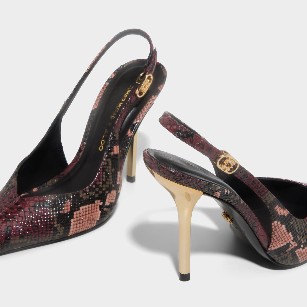 Vue en surbrillance d'une paire de Multicolore ZUHAIR MURAD x ALDO Sandale à Bride Arrière   s