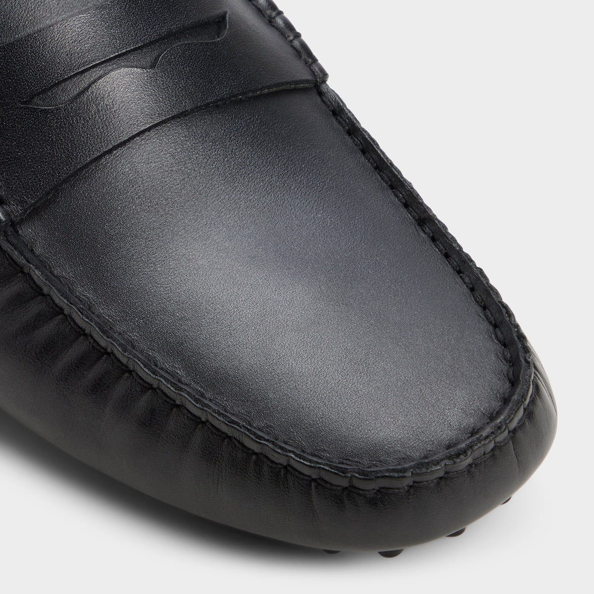 Gros plan de la Noir Jaritt Mocassin