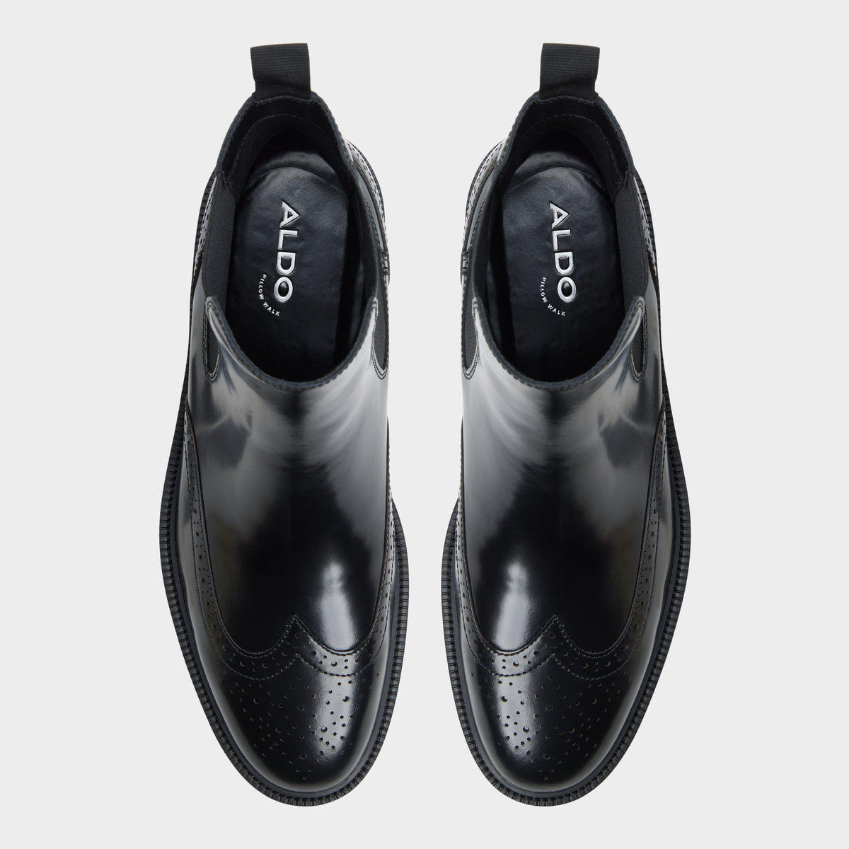 Top-down view of the Black Holtz Chelsea boot
