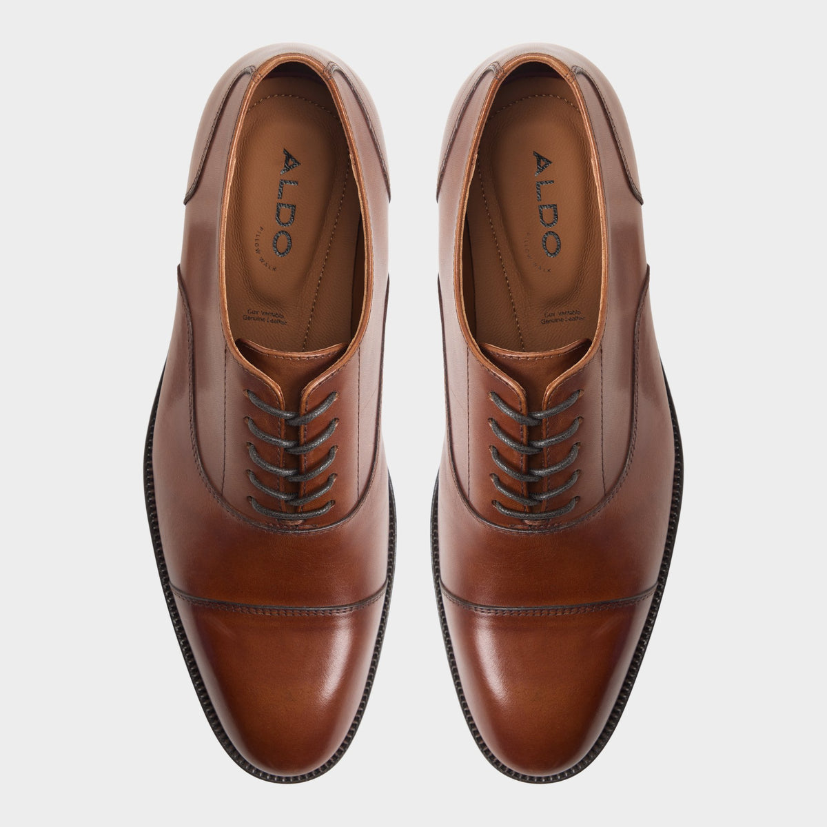 Top-down view of the Tan Fez Oxford shoe
