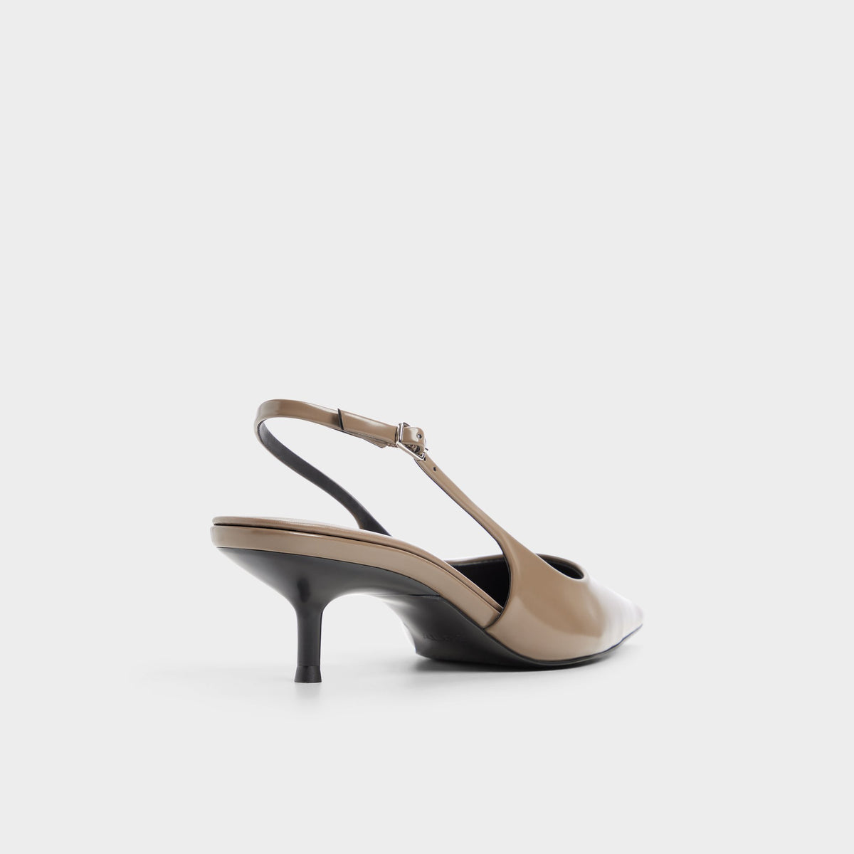 Angle de trois quarts de l'arrière de Khaki Sabbie Talon haut à bride arrière