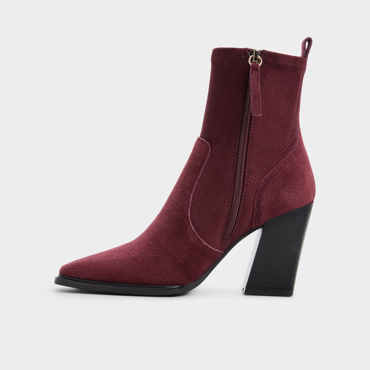 Side view of Bordo Ganinio Block heel ankle boot