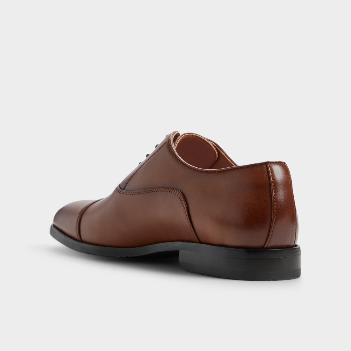 Side view of Cognac Stewert Derby shoe